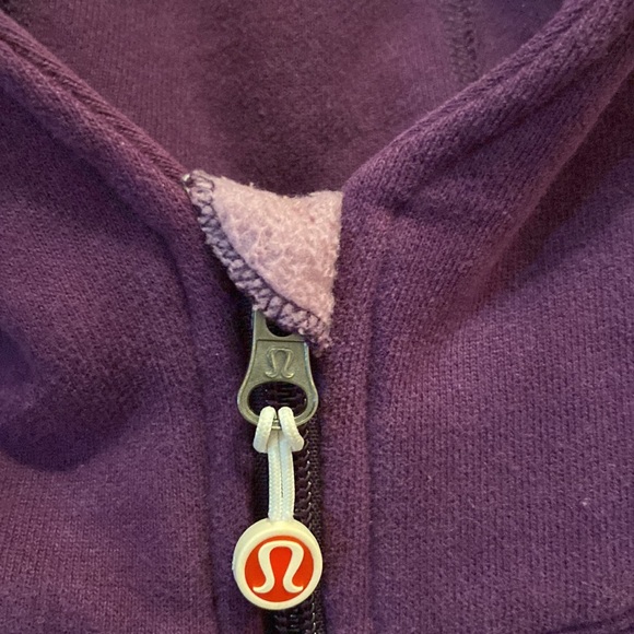 Lululemon athletica - Picture 7 of 7